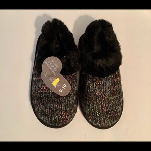NWT Slippers size 9/10